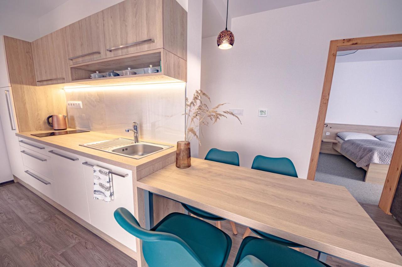 Zore Jasna Apartments デマノブスカ・ドリーナ エクステリア 写真