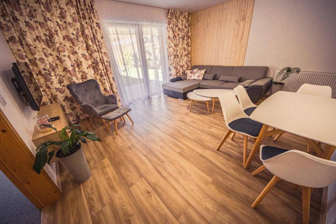 Zore Jasna Apartments デマノブスカ・ドリーナ エクステリア 写真