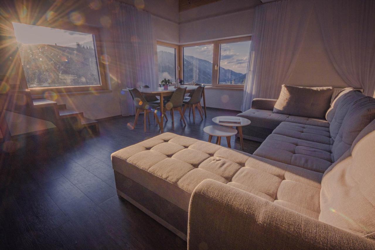 Zore Jasna Apartments デマノブスカ・ドリーナ エクステリア 写真