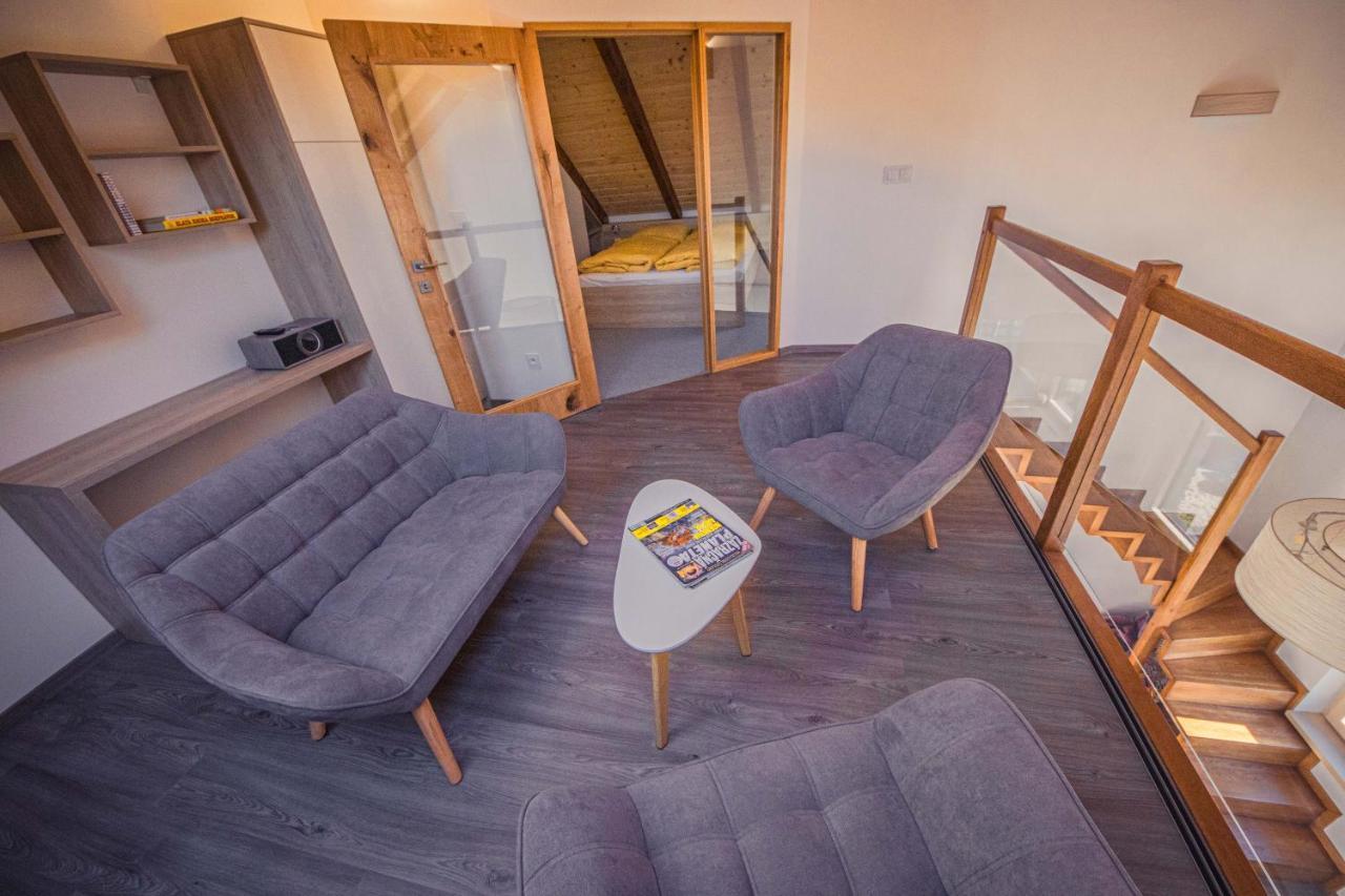 Zore Jasna Apartments デマノブスカ・ドリーナ エクステリア 写真